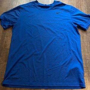 Men’s Nike tee